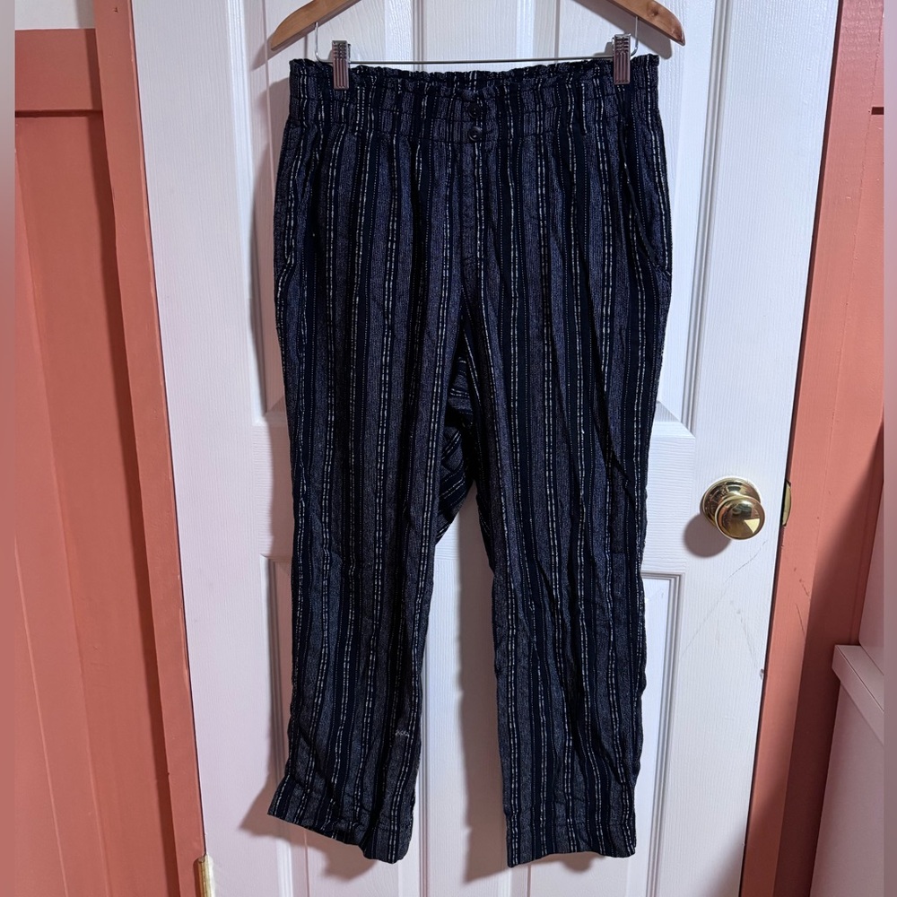 Briggs black & white striped linen pants with pockets